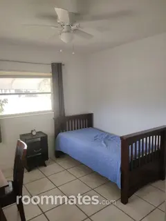 Room for rent in Deerfield Beach, FL $1000, house