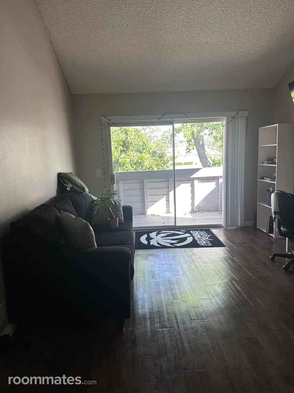 Profile photo 3 of 6