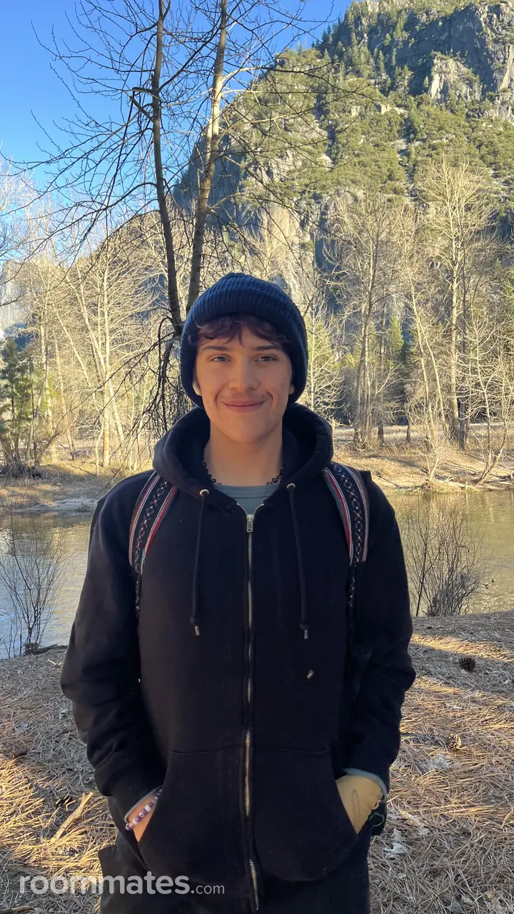 Profile photo 1 of 1