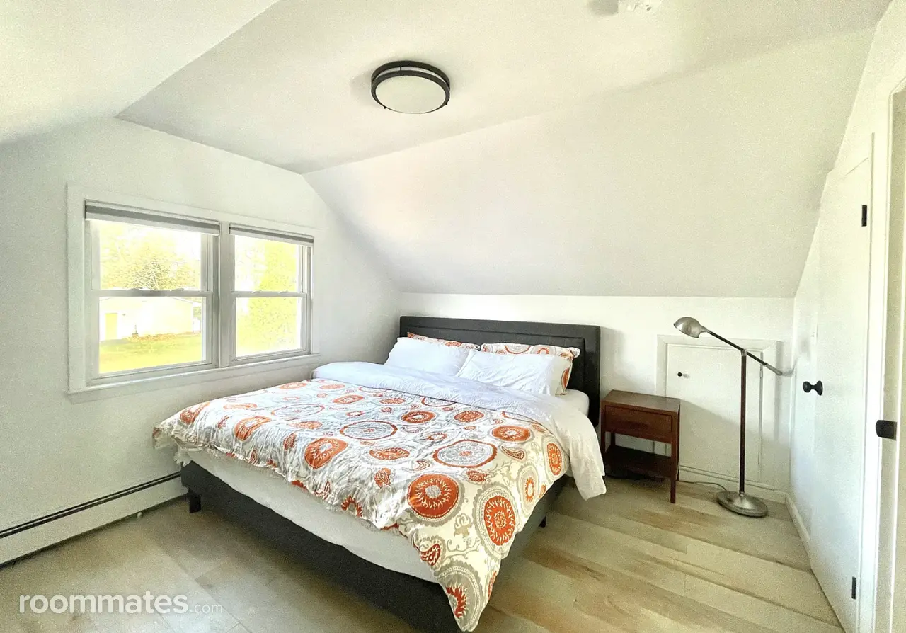 Profile photo 5 of 8