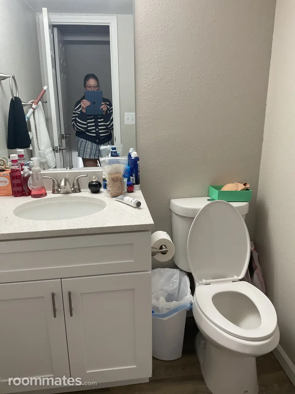 Profile photo 3 of 4