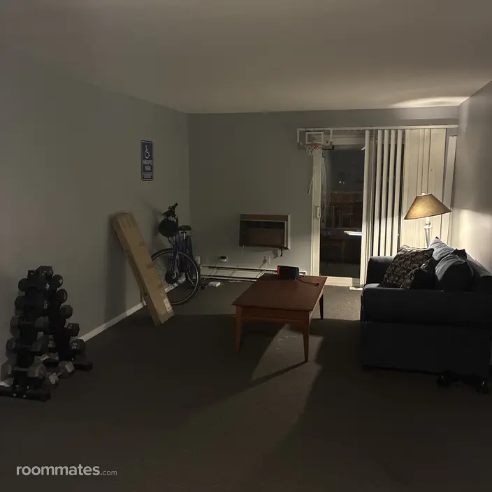 Room for rent in Shrewsbury, MA $950, apartment