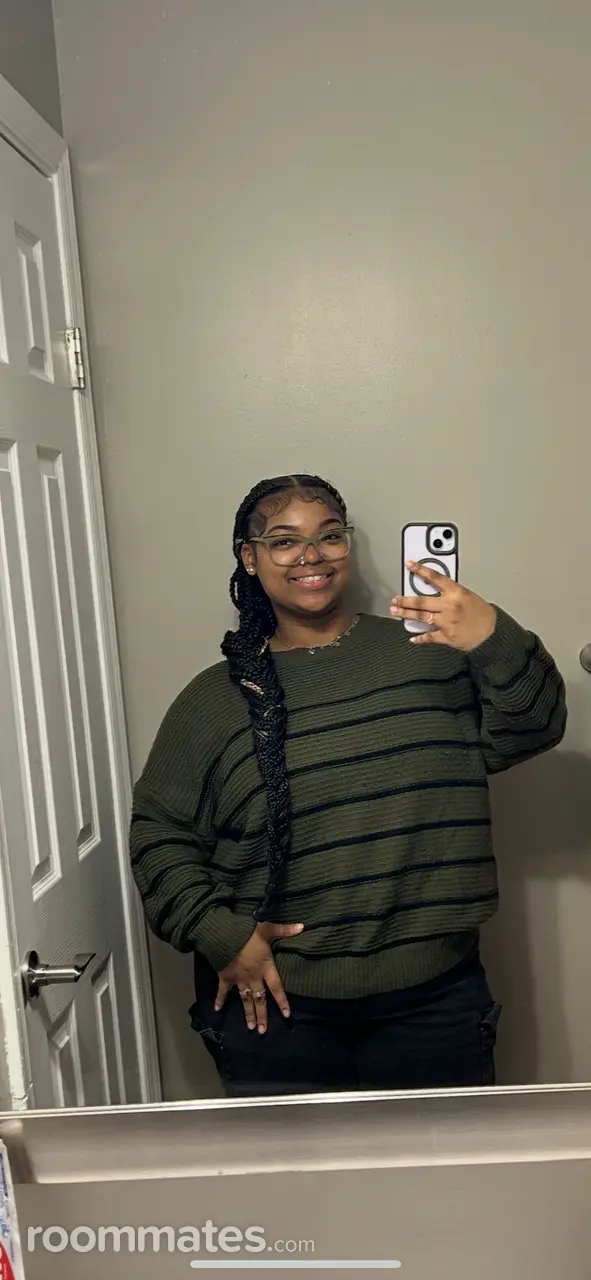 Profile photo 5 of 5