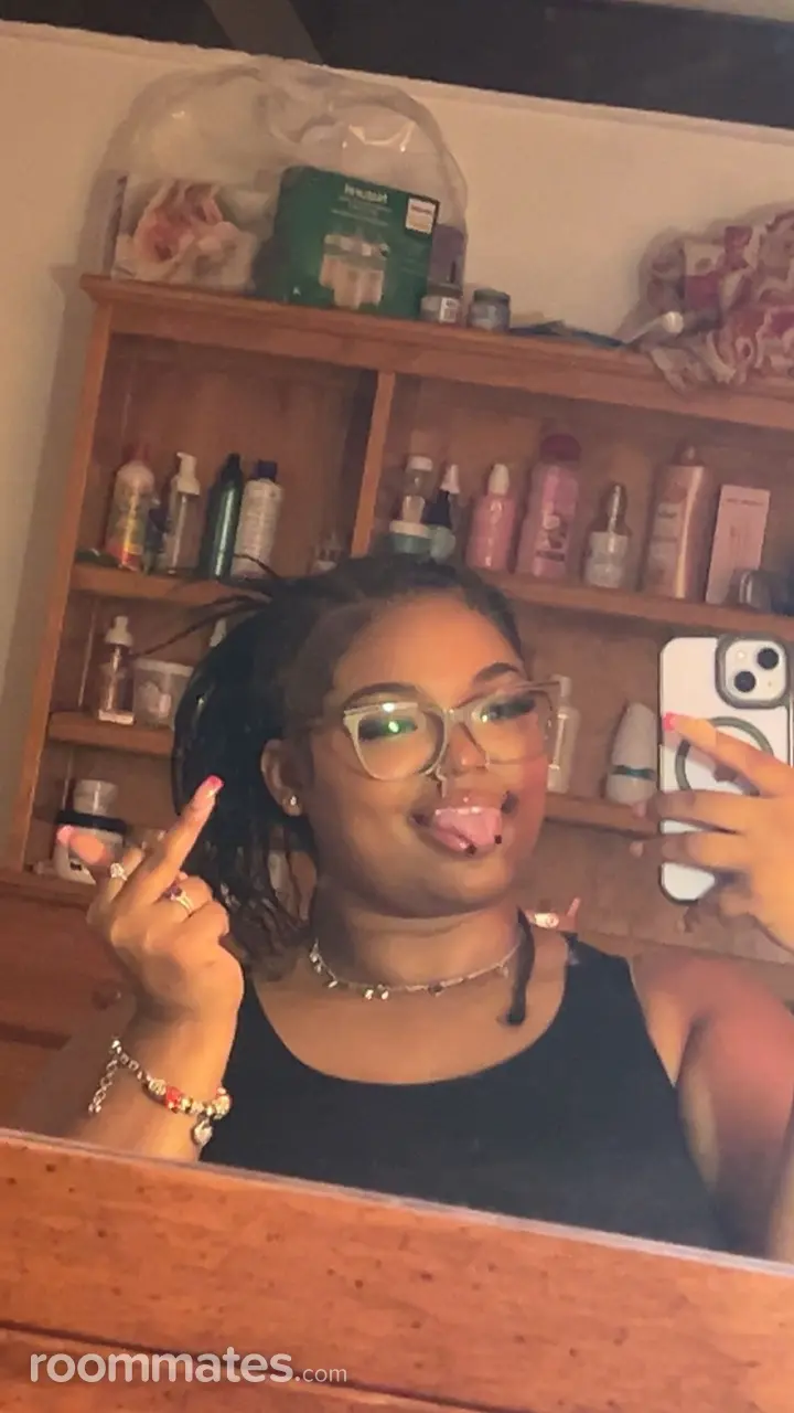 Profile photo 3 of 5