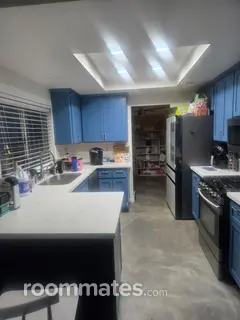 Room for rent in Ontario, CA $700, house