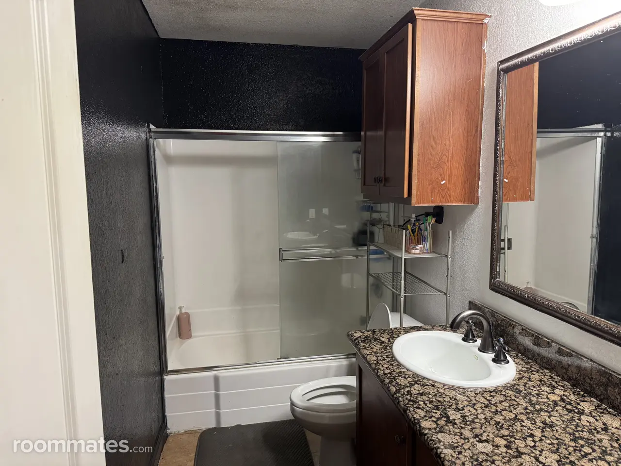 Profile photo 3 of 11