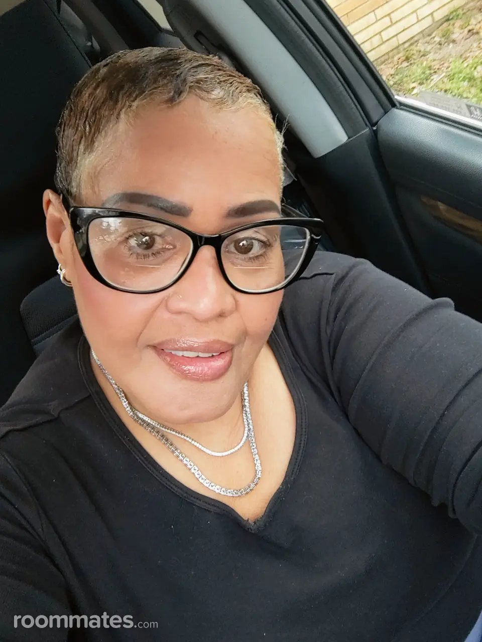 Profile photo 4 of 12