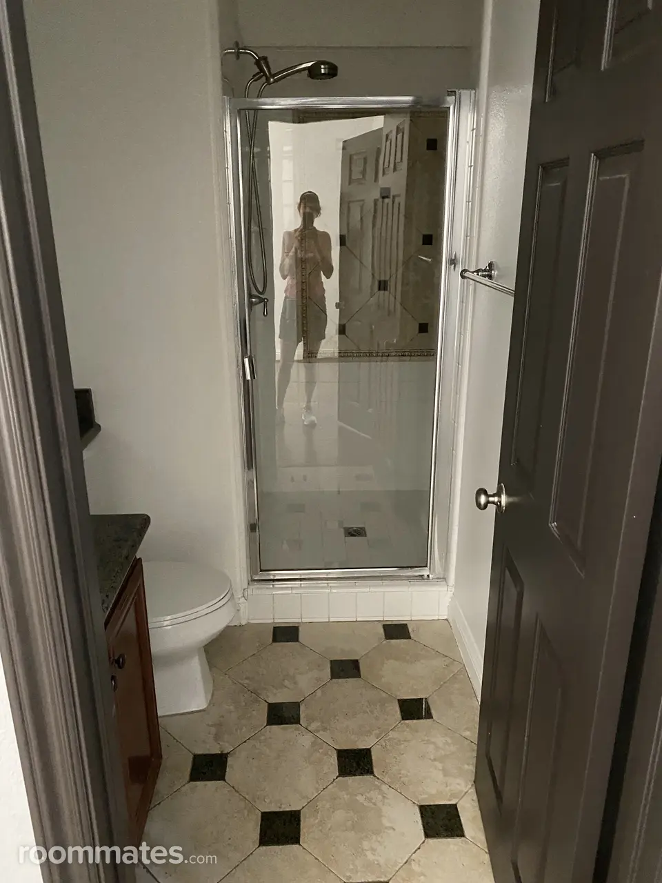 Profile photo 4 of 8