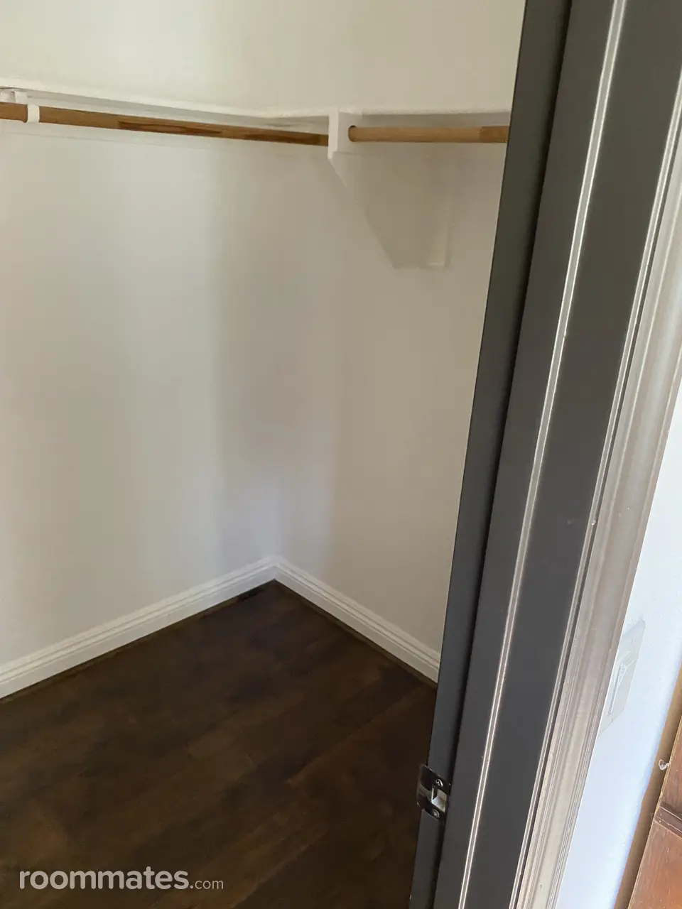 Profile photo 3 of 8