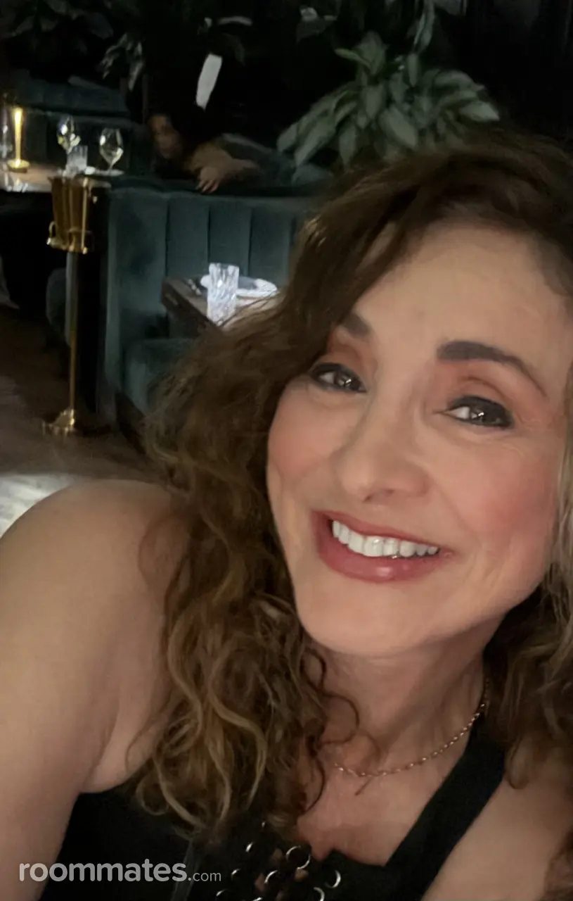 Profile photo 7 of 8