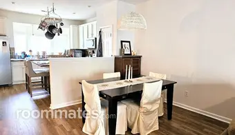 Room for rent in Durham, NC $975, townhouse