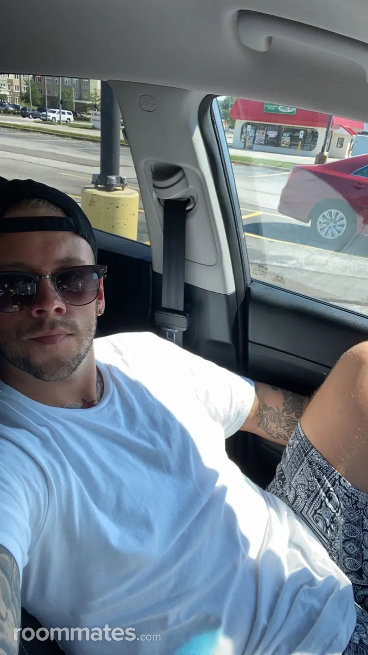 Profile photo 5 of 10