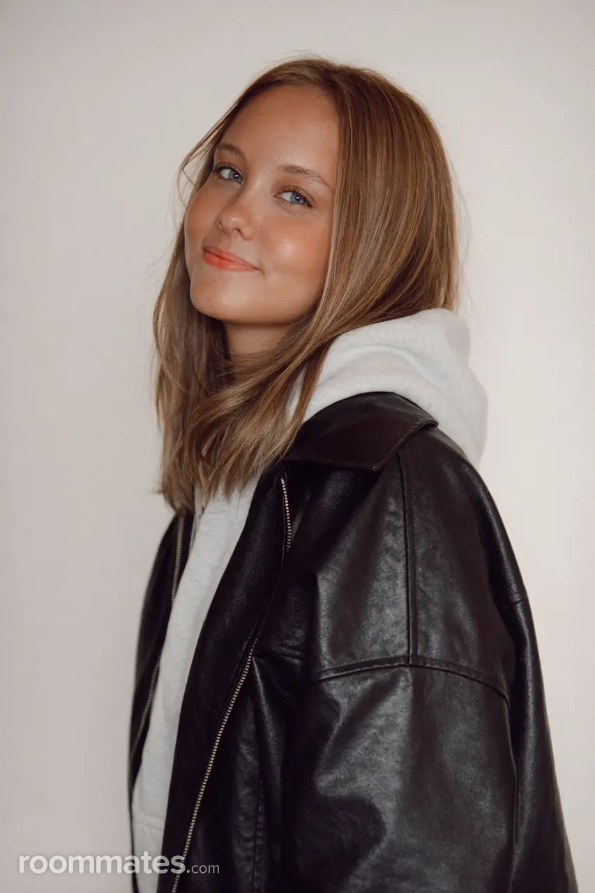 Profile photo 4 of 9