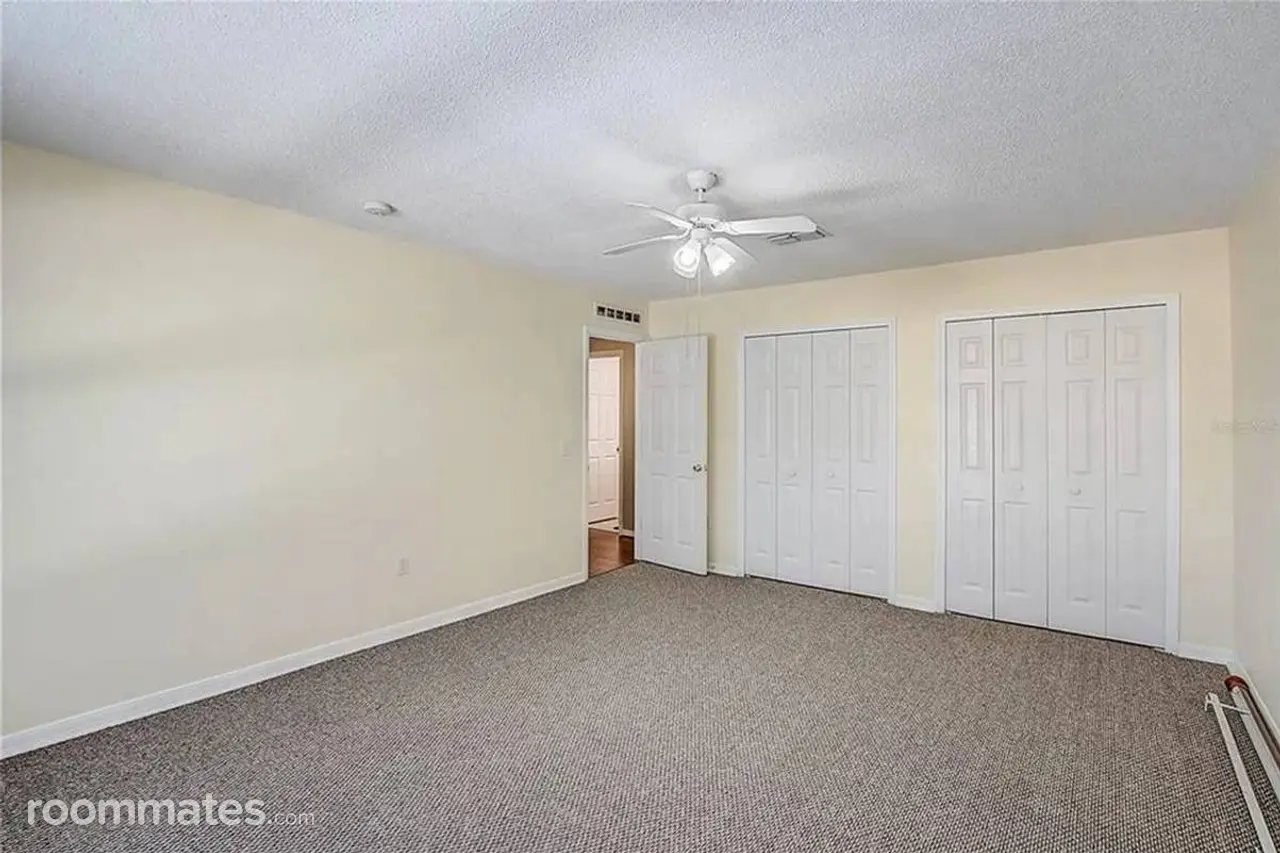 Profile photo 1 of 11