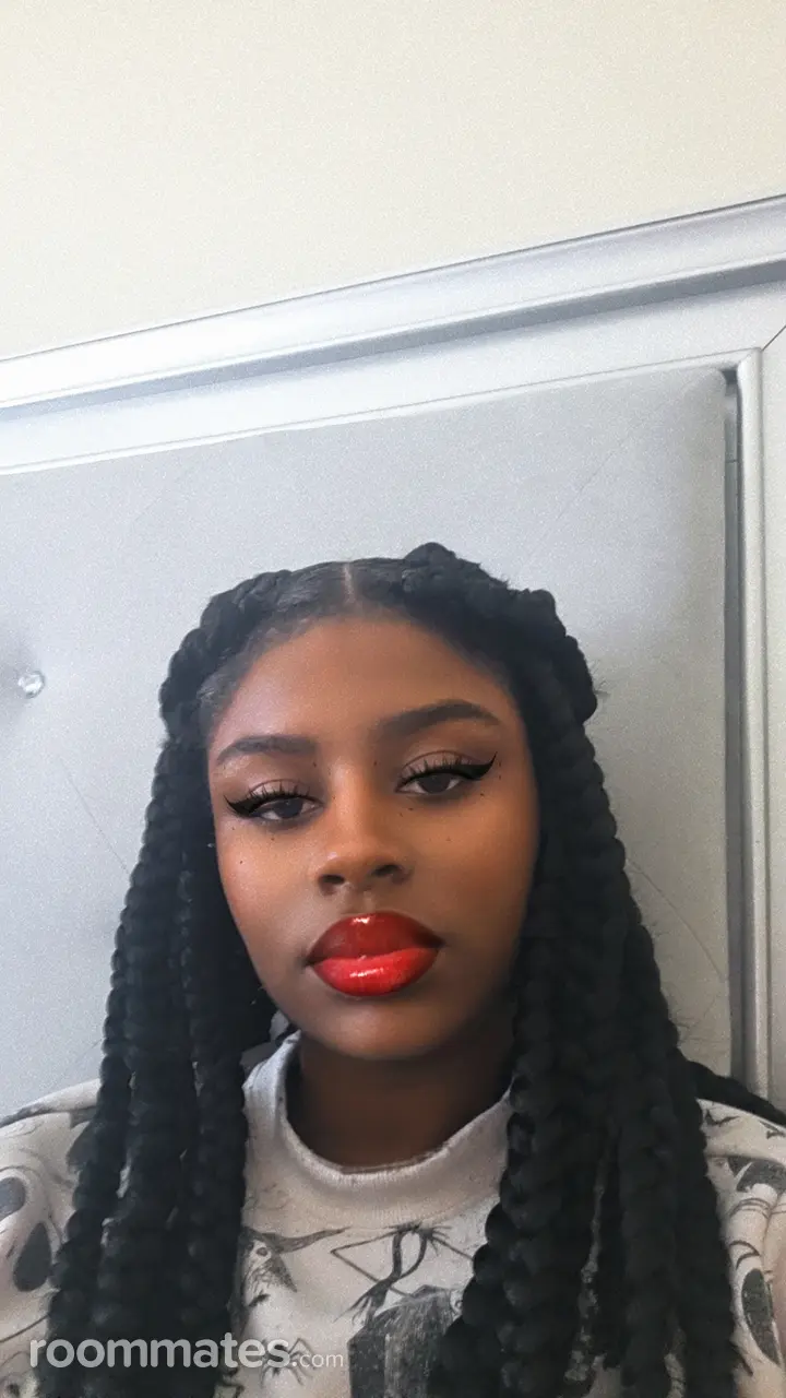 Profile photo 7 of 7