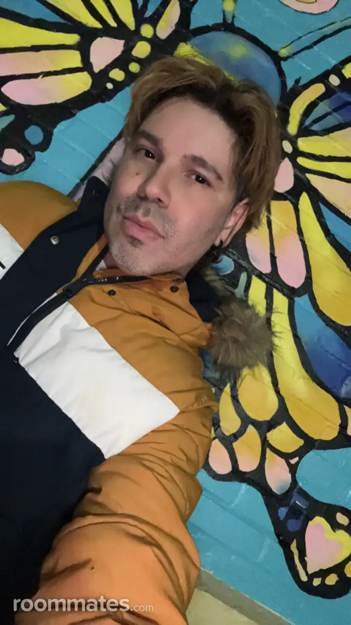 Profile photo 4 of 4