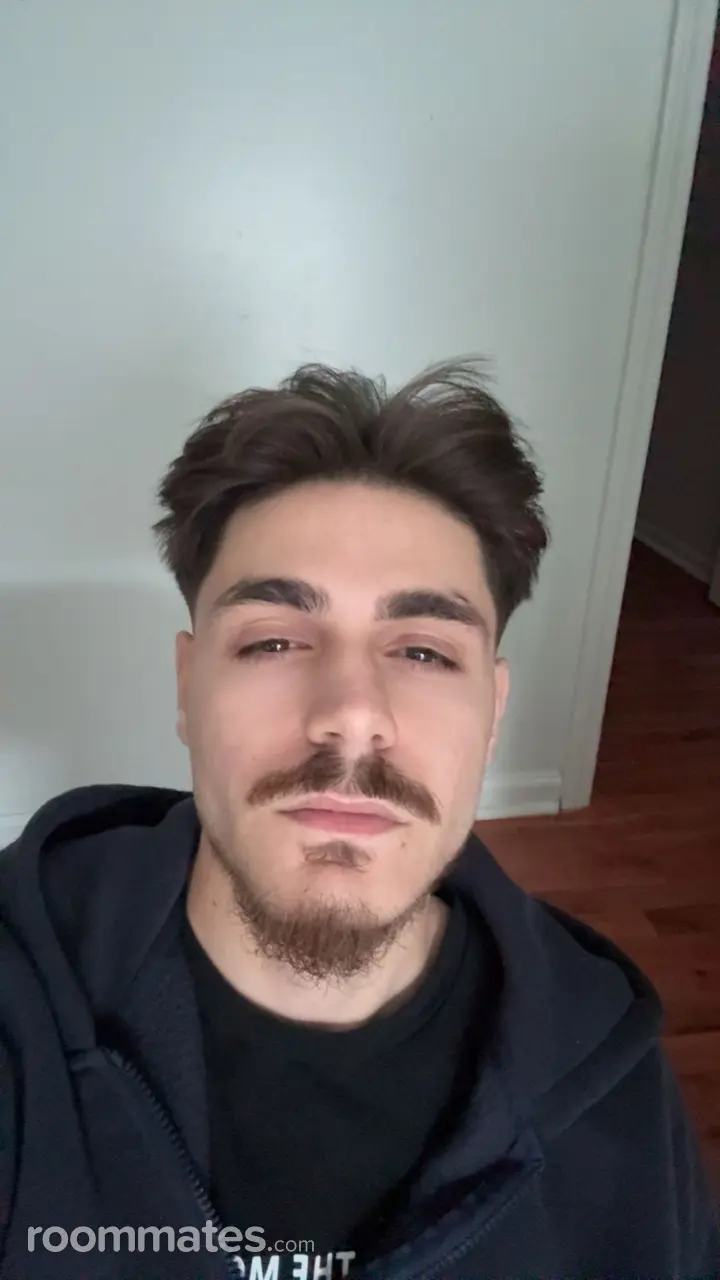 Profile photo 8 of 8