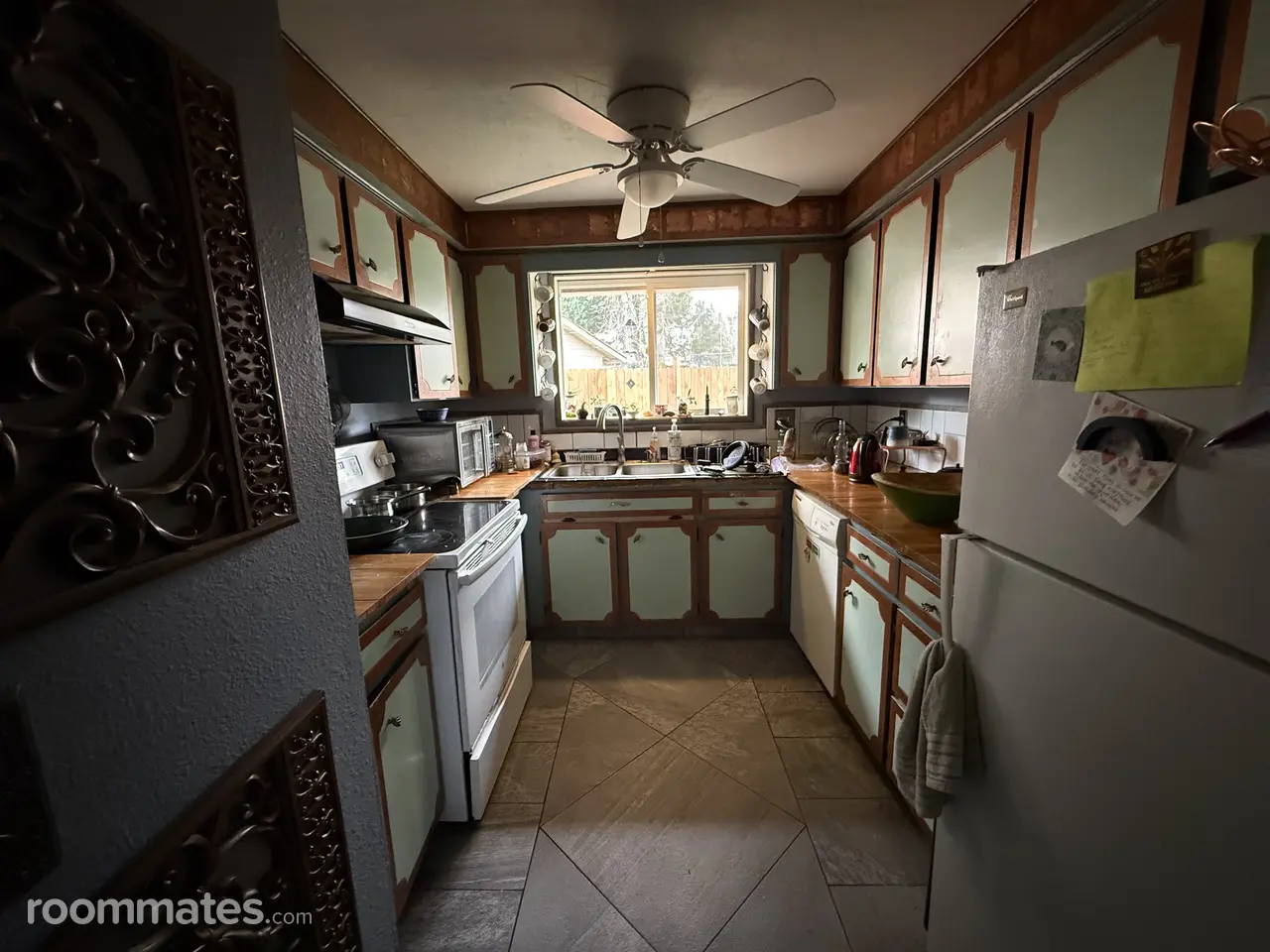 Profile photo 1 of 4