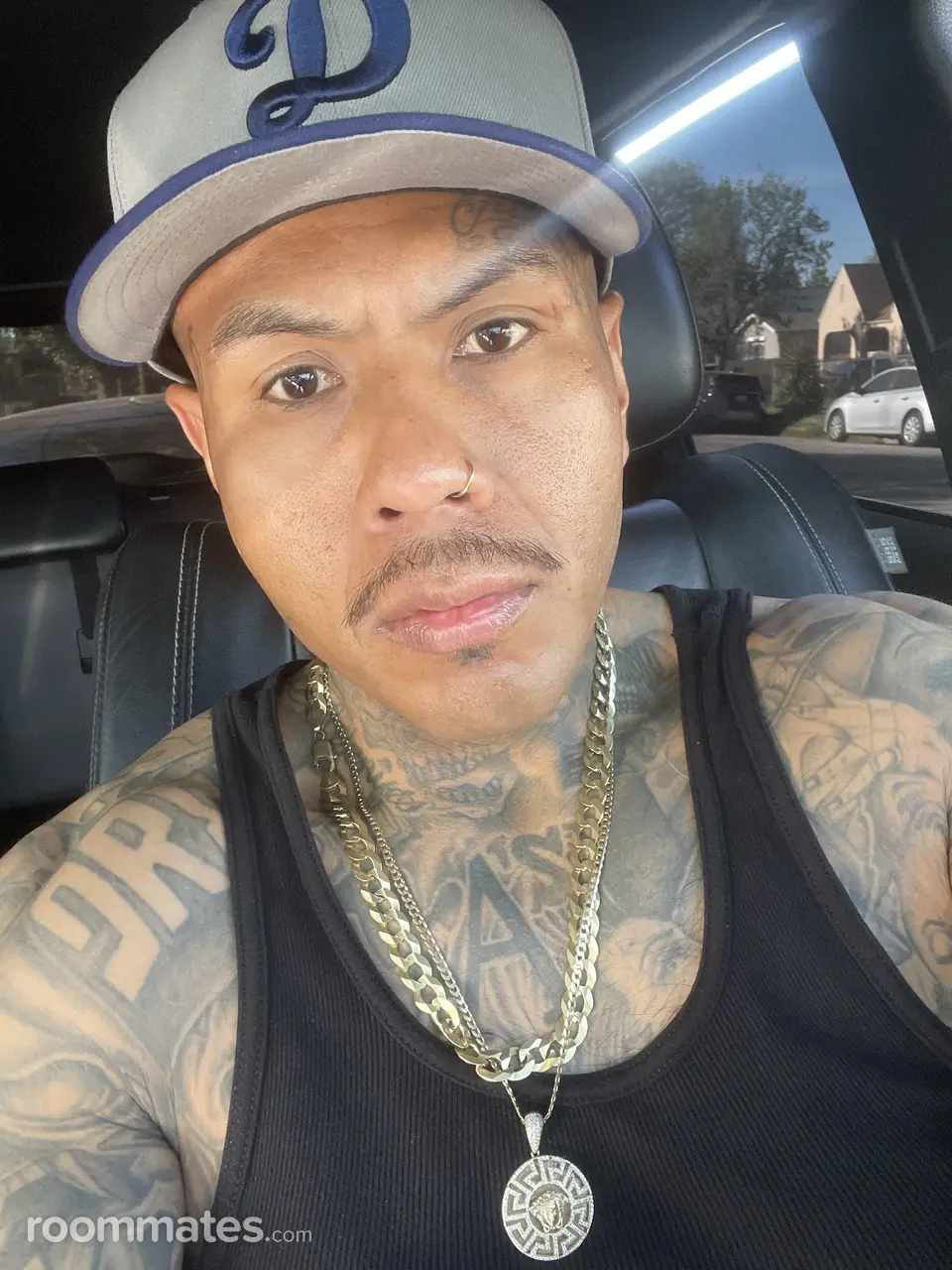 Profile photo 1 of 1