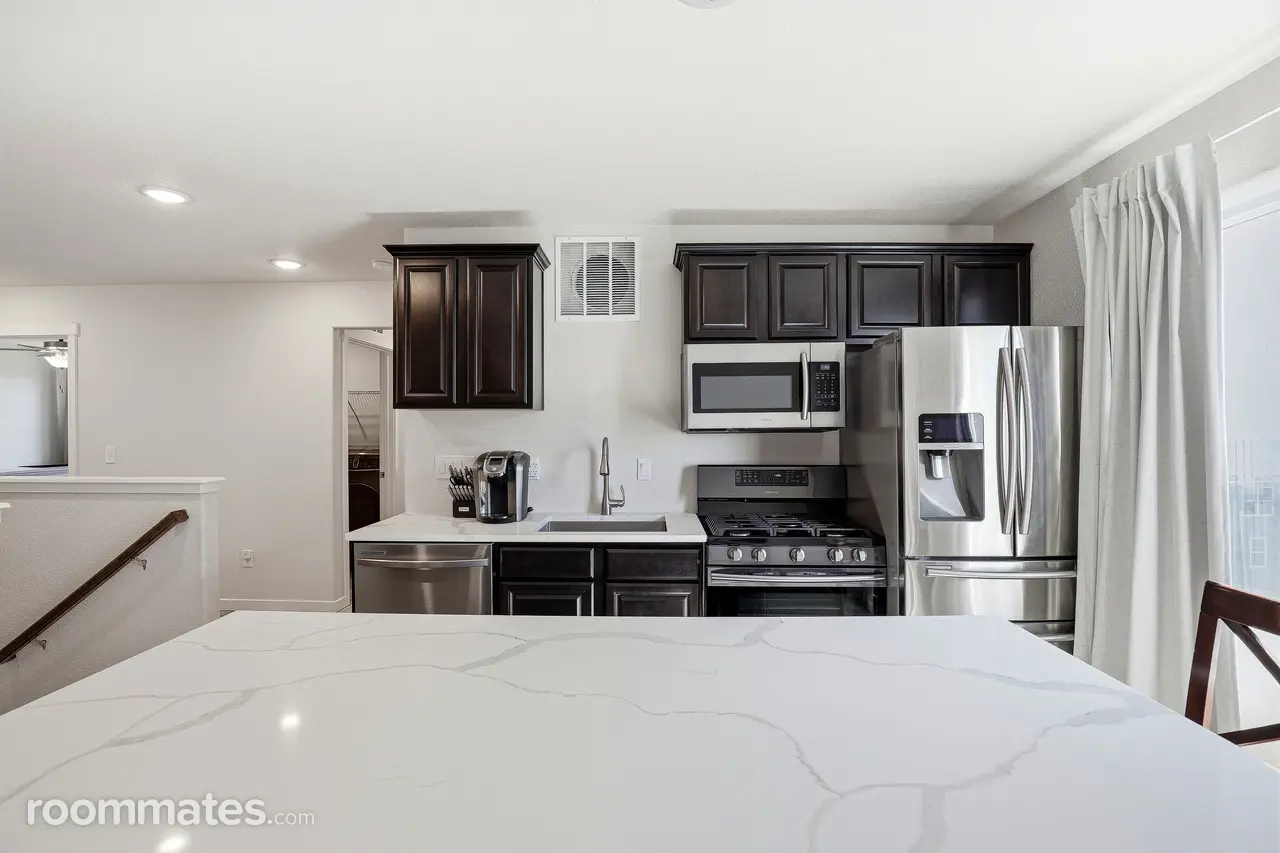 Profile photo 9 of 11