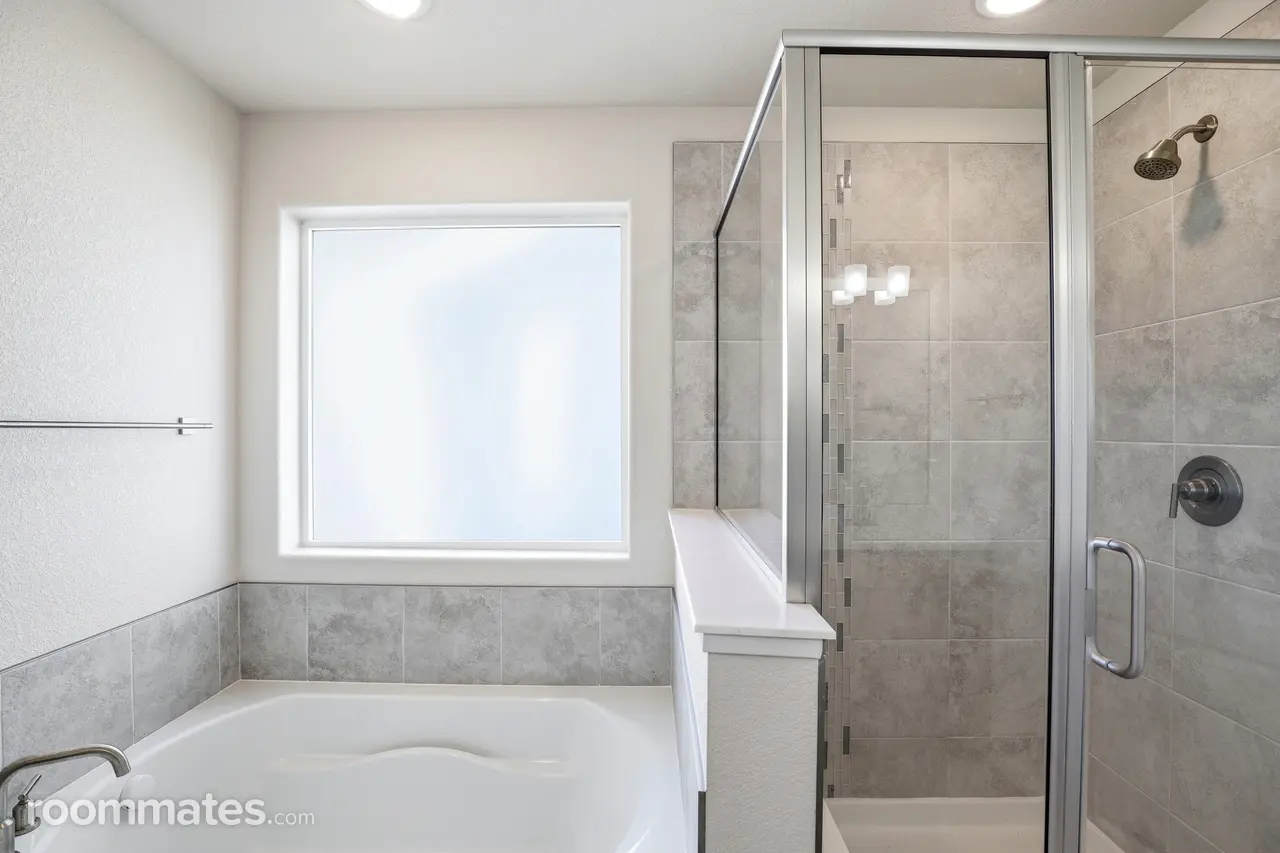 Profile photo 8 of 11