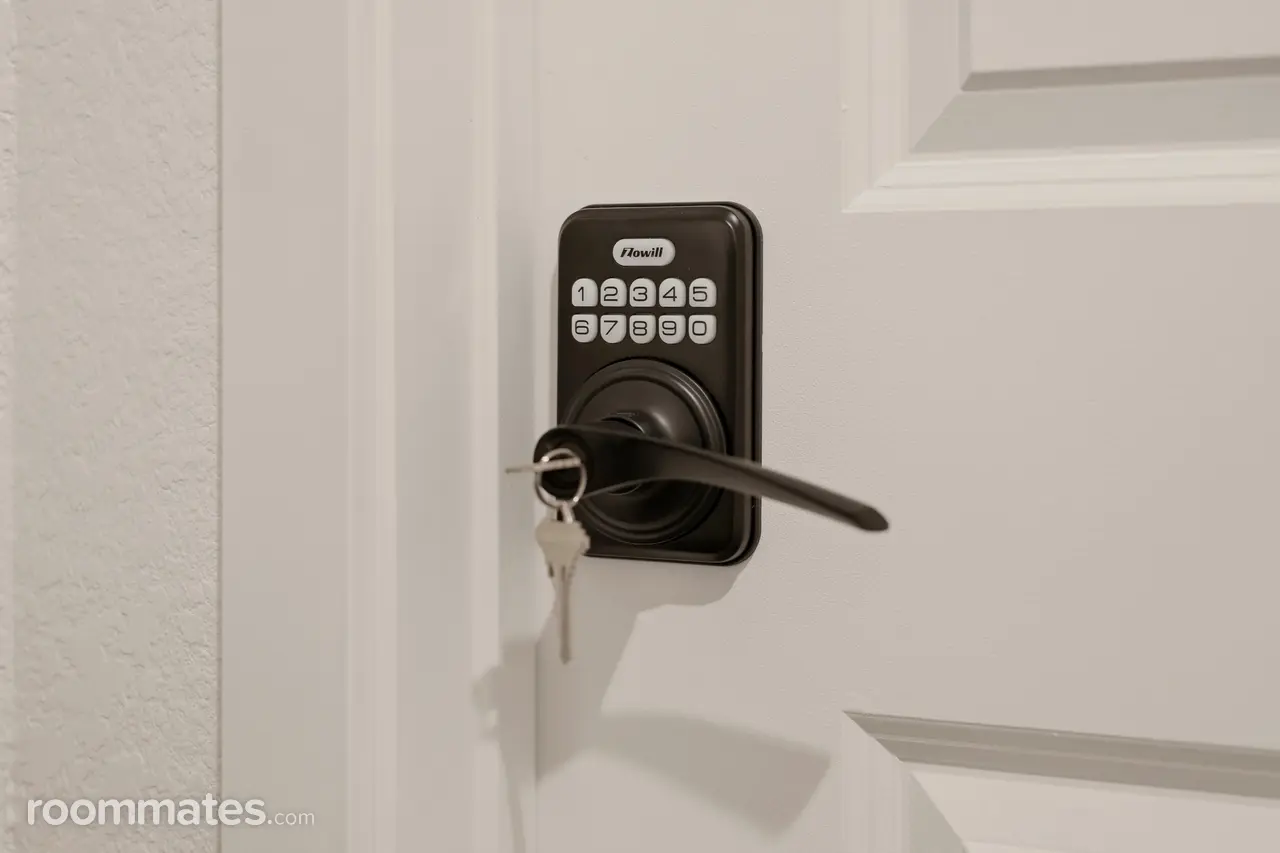 Profile photo 5 of 11