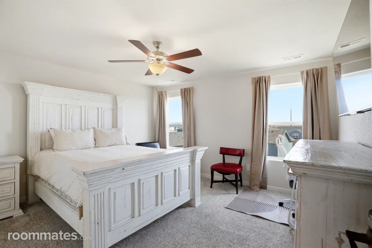 Profile photo 6 of 11