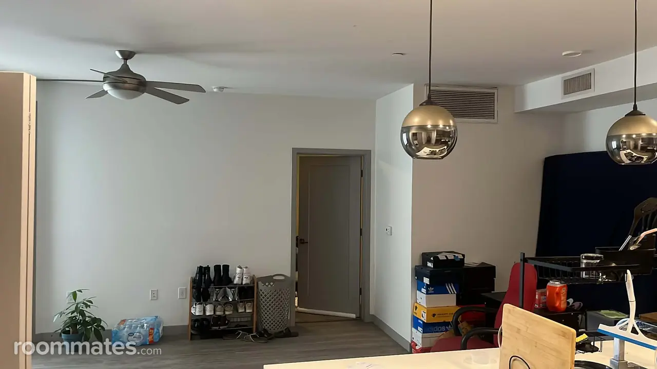 Profile photo 4 of 9