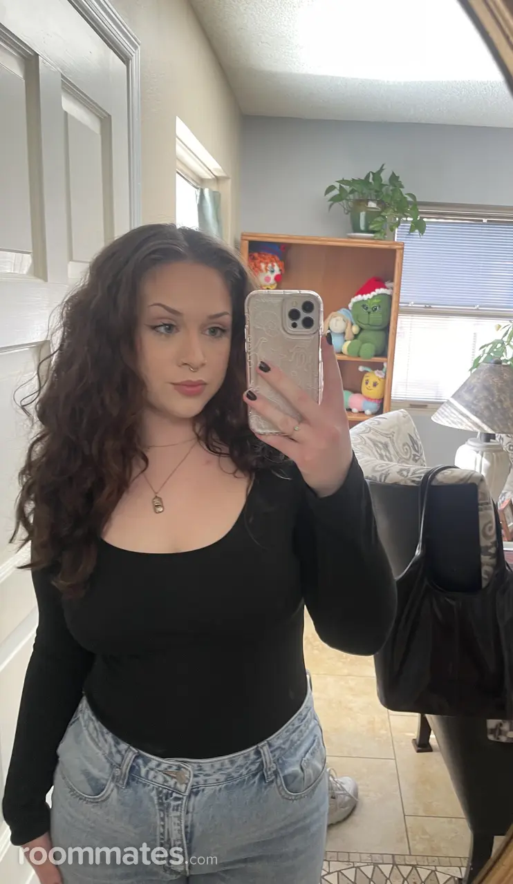 Profile photo 9 of 9