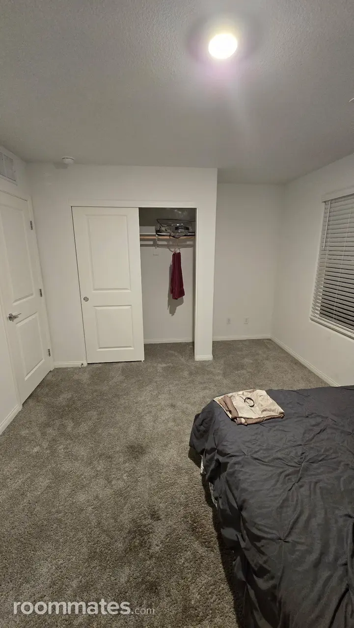 Profile photo 4 of 7