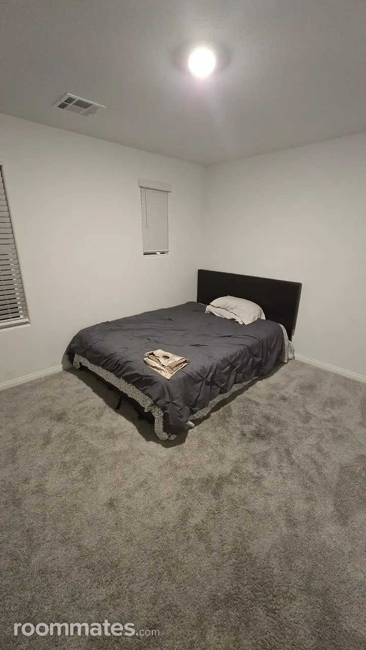 Profile photo 5 of 7