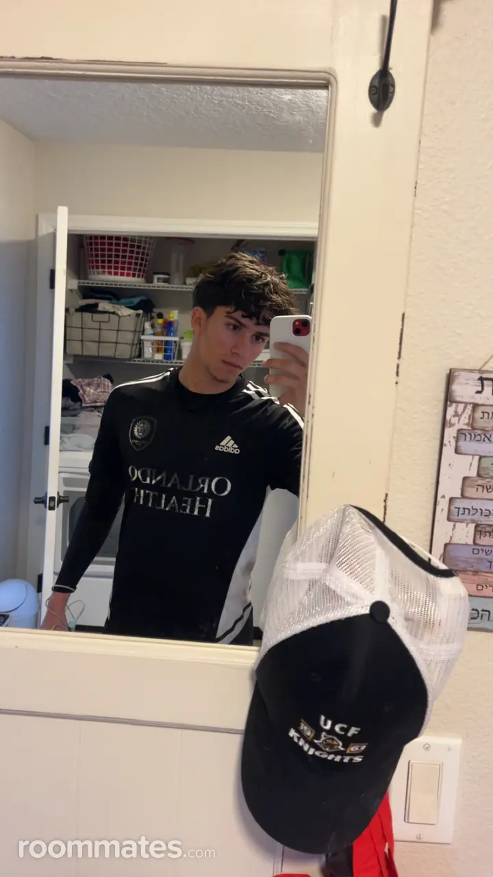 Profile photo 1 of 1