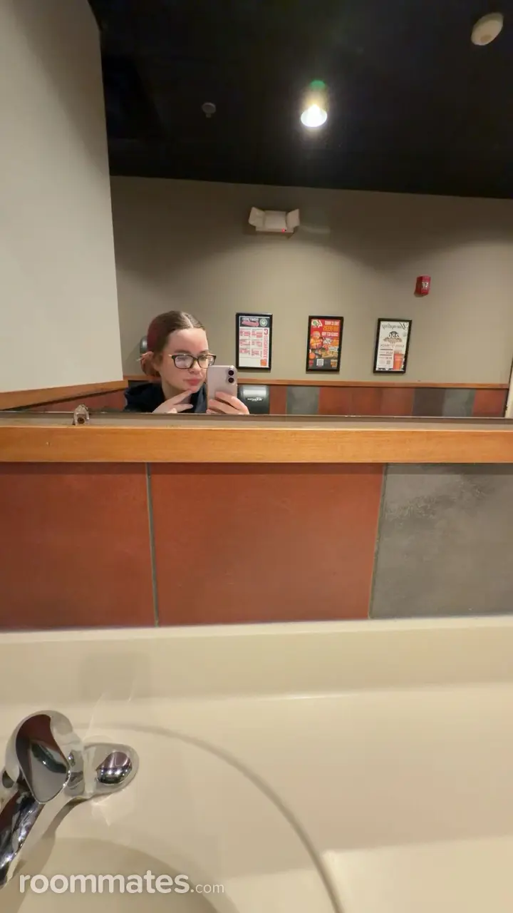 Profile photo 6 of 7