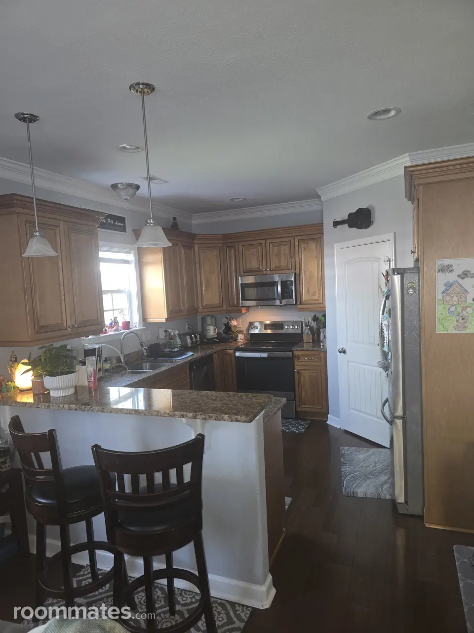 Profile photo 10 of 15