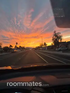 Roommate looking Reno, NV, $700