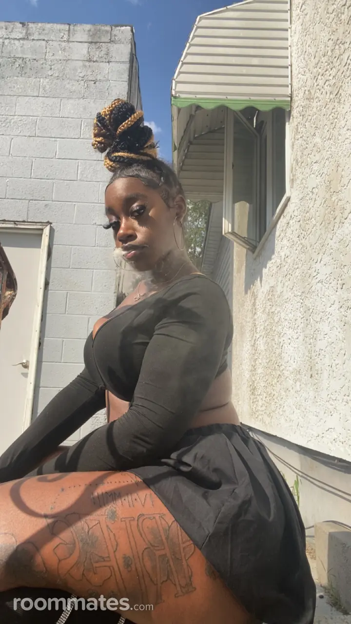 Profile photo 1 of 1