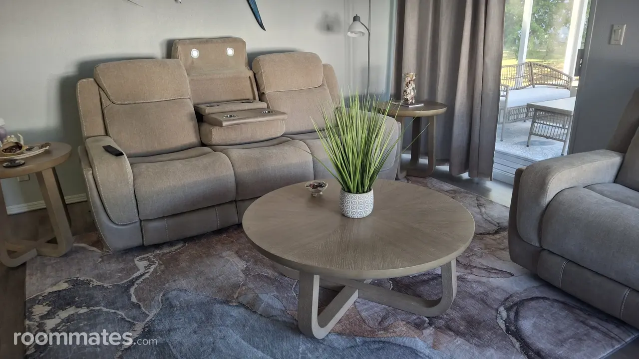 Profile photo 1 of 5