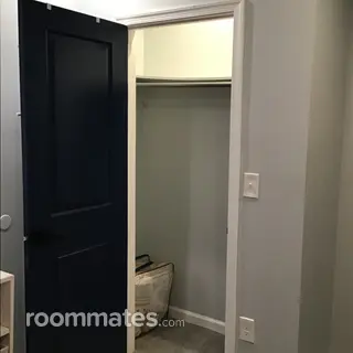 Room for rent in Baltimore, MD $780, house