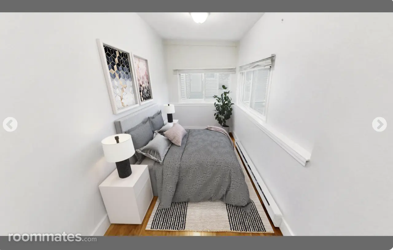 Profile photo 7 of 11