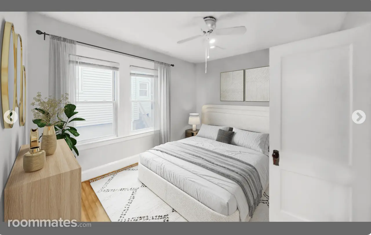 Profile photo 3 of 11