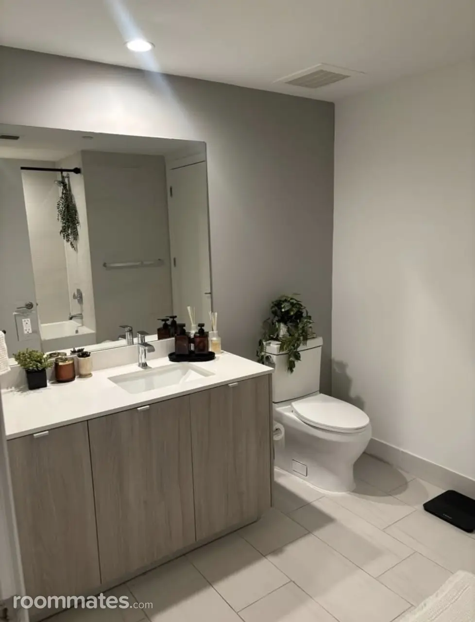 Profile photo 4 of 9