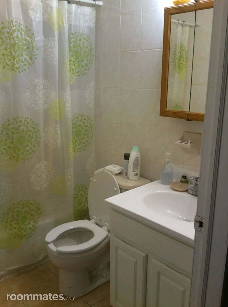 Profile photo 7 of 8