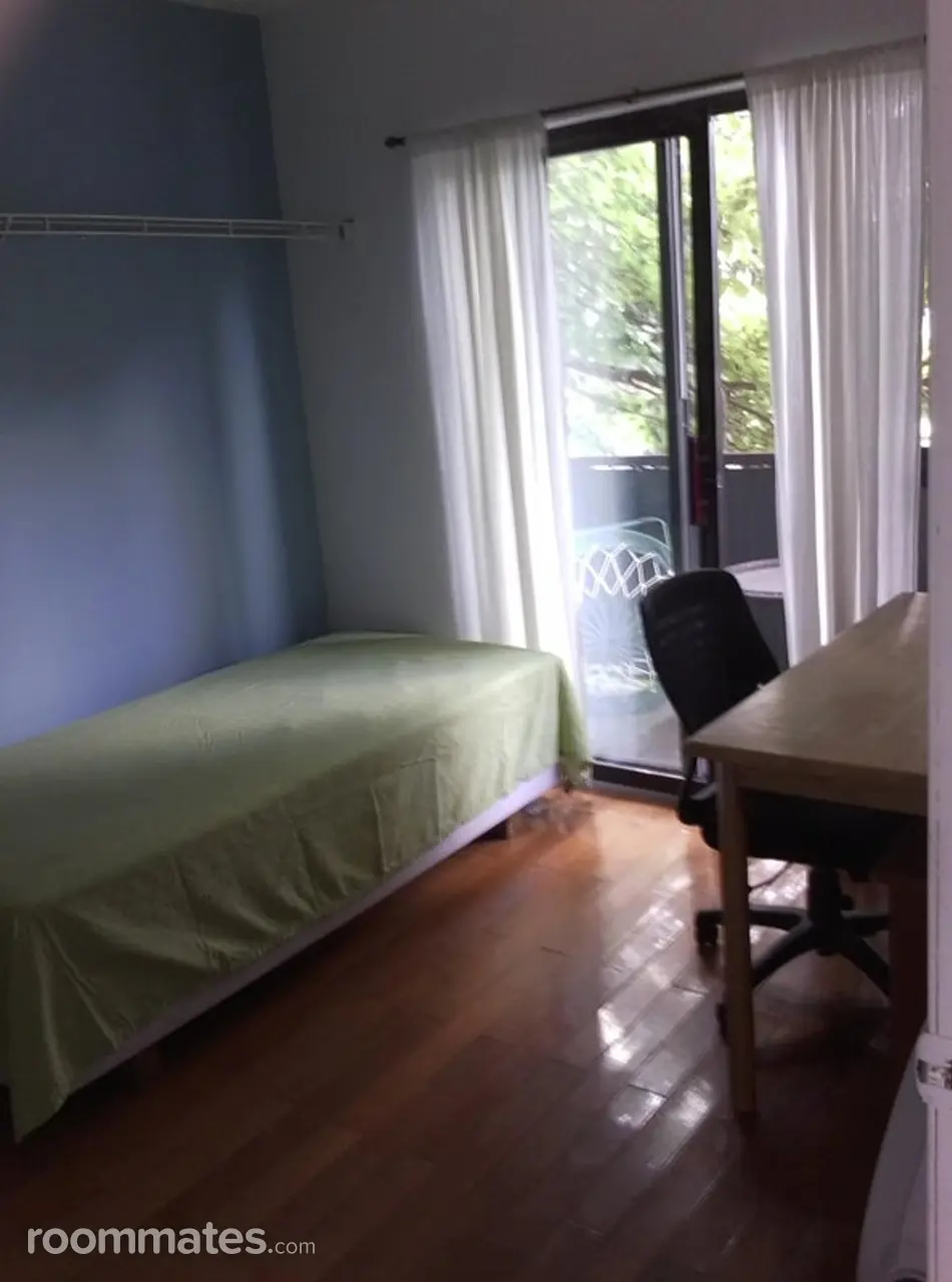 Profile photo 8 of 8