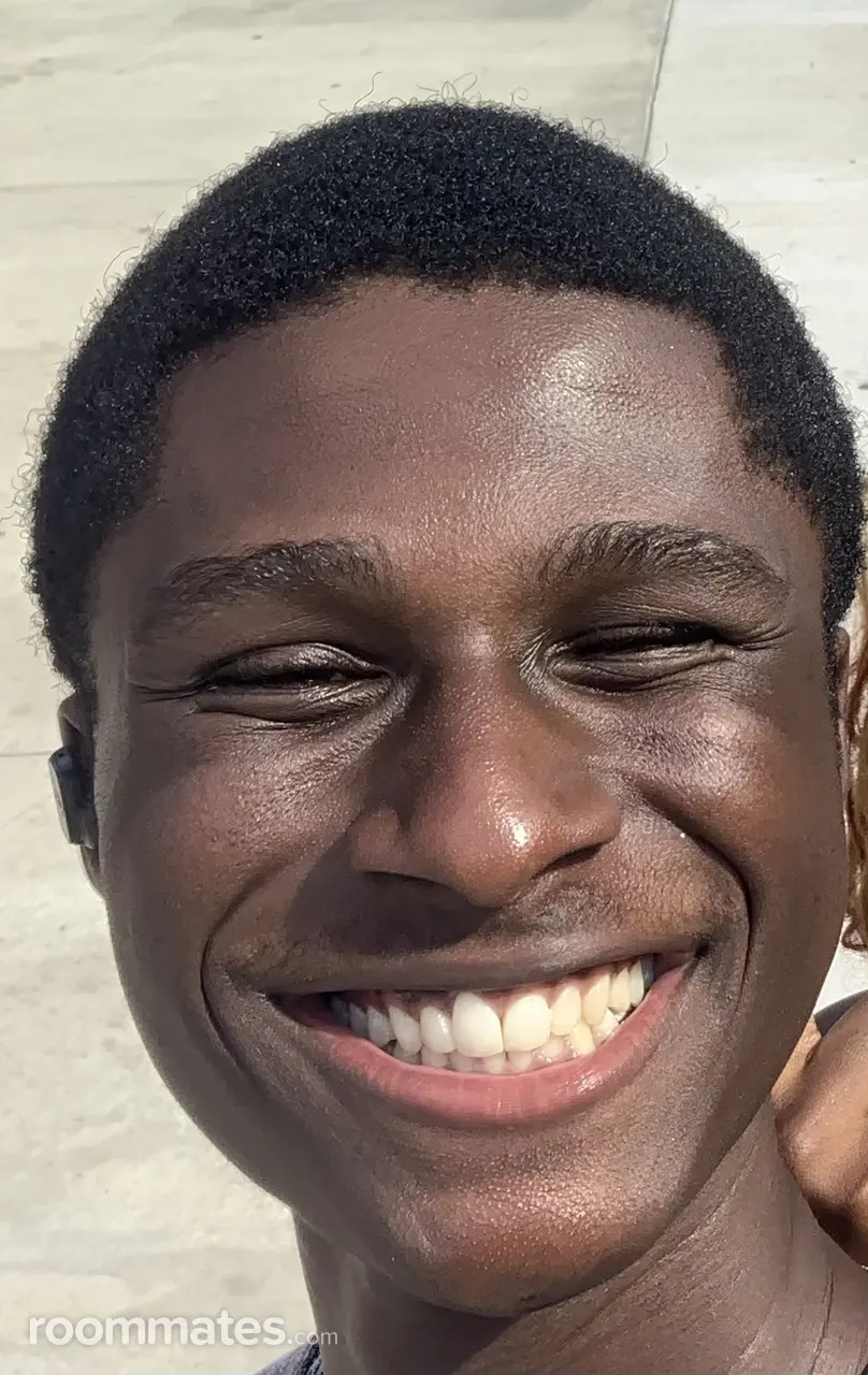 Profile photo 1 of 1