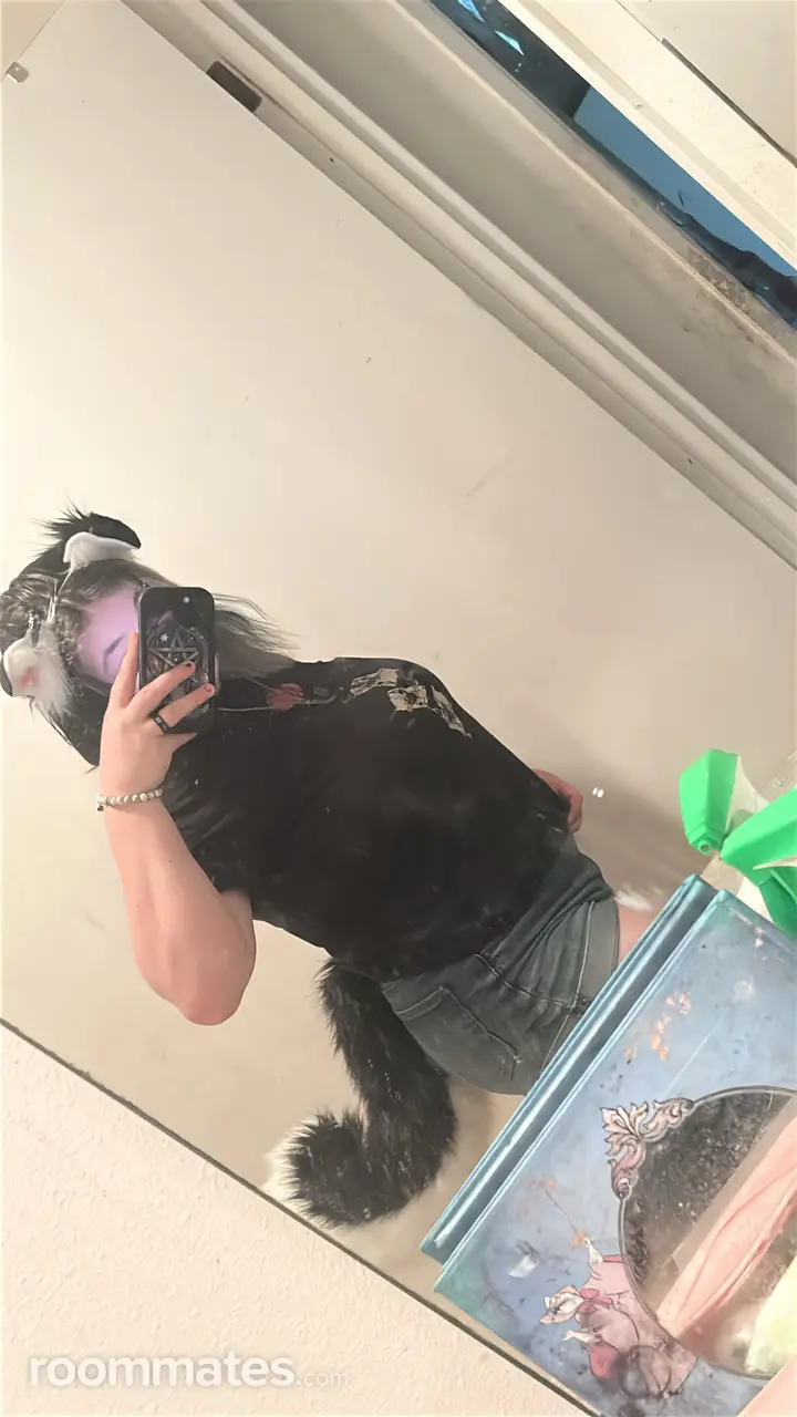 Profile photo 3 of 11