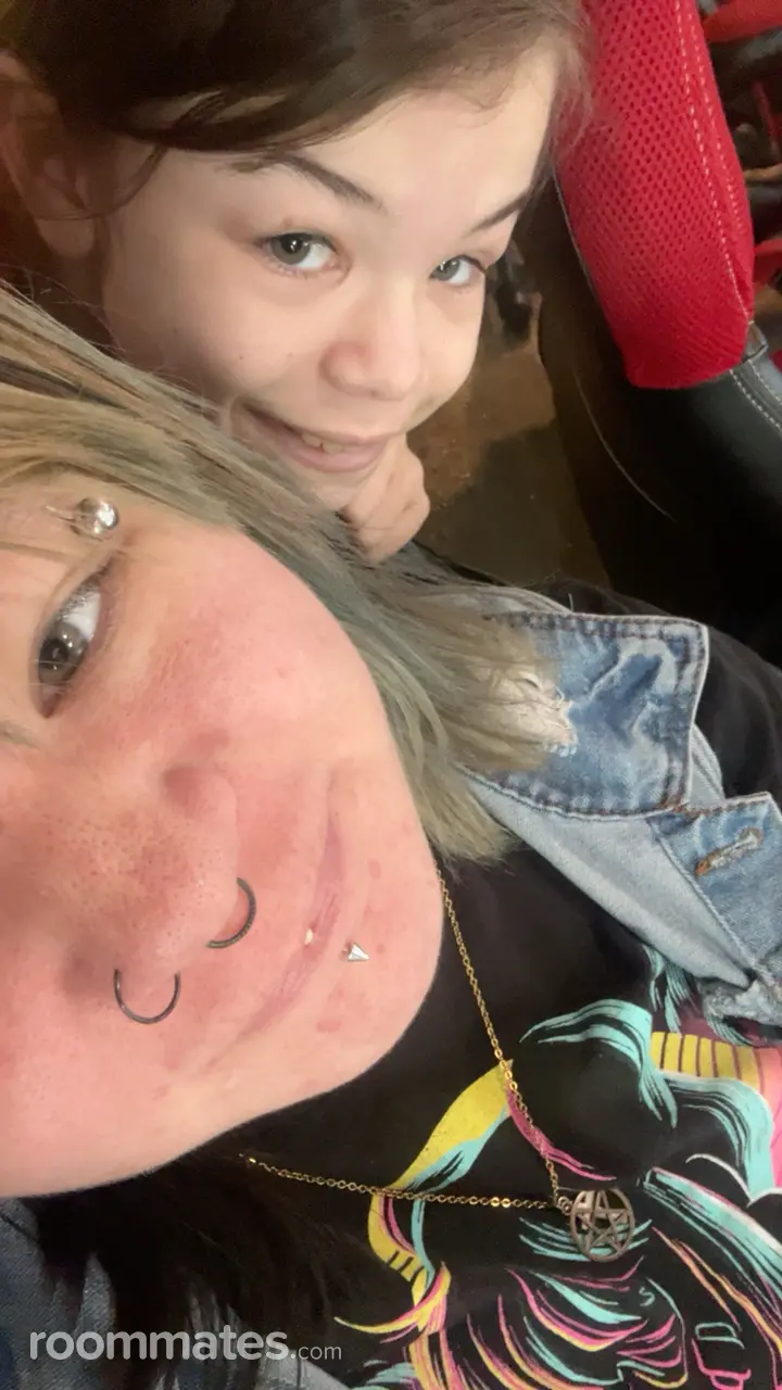 Profile photo 7 of 11