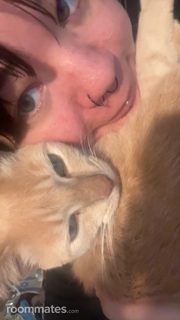 Profile photo 9 of 11