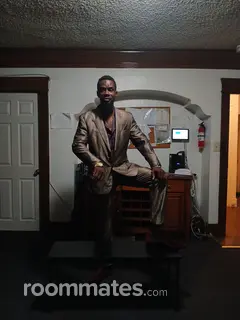 Roommate looking Ohio, IL, $700