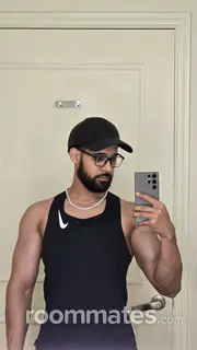 Roommate looking Miami Beach, FL, $1900