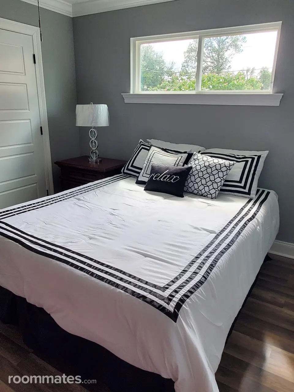 Profile photo 5 of 11